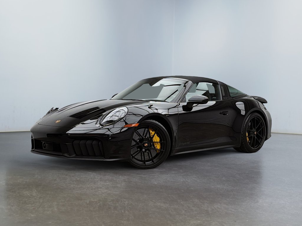 2025 Porsche 911 Targa 4 GTS Ceramic Composite Brakes in Laval, Quebec - 4 - w1024h768px