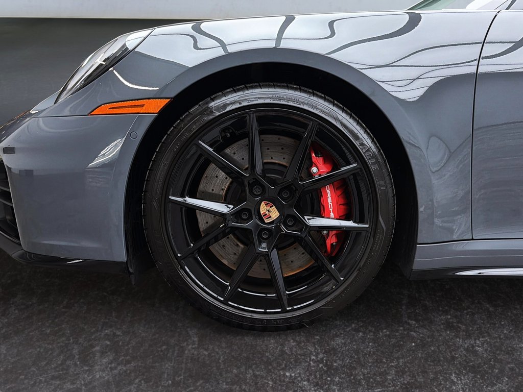 2025 Porsche 911 Carrera S Cabriolet Premium Package in Laval, Quebec - 14 - w1024h768px