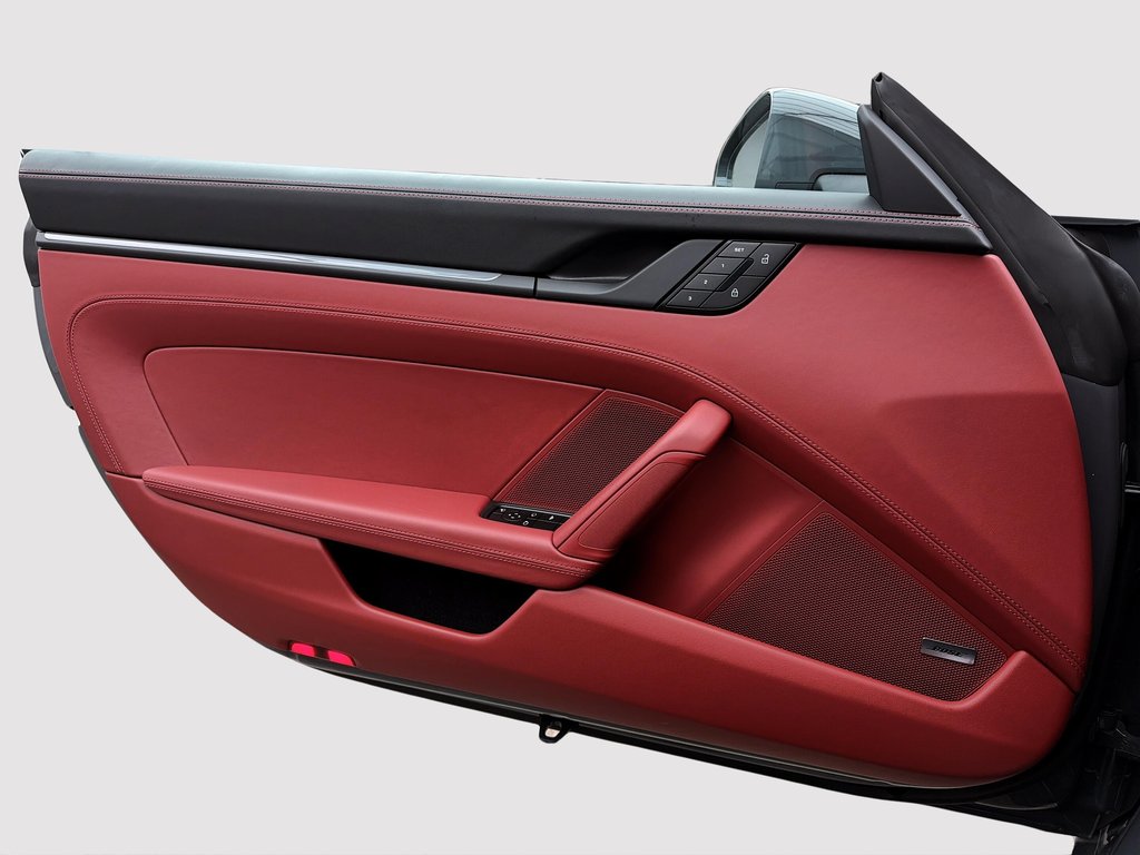 2025 Porsche 911 Carrera S Cabriolet Premium Package in Laval, Quebec - 30 - w1024h768px