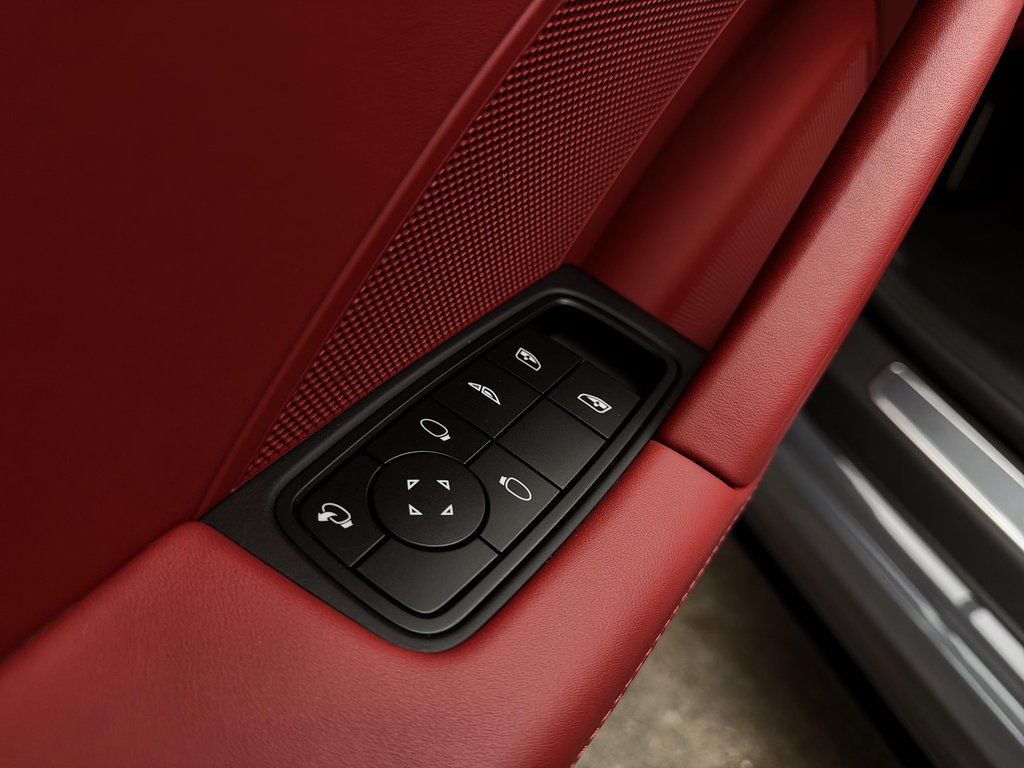 2025 Porsche 911 Carrera S Cabriolet Premium Package in Laval, Quebec - 32 - w1024h768px