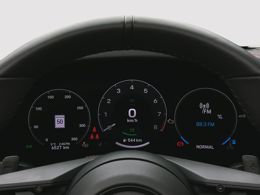 Porsche 911 Carrera 4 GTS Cabriolet Premium Package 2025 à Laval, Québec - 23 - w1024h768px