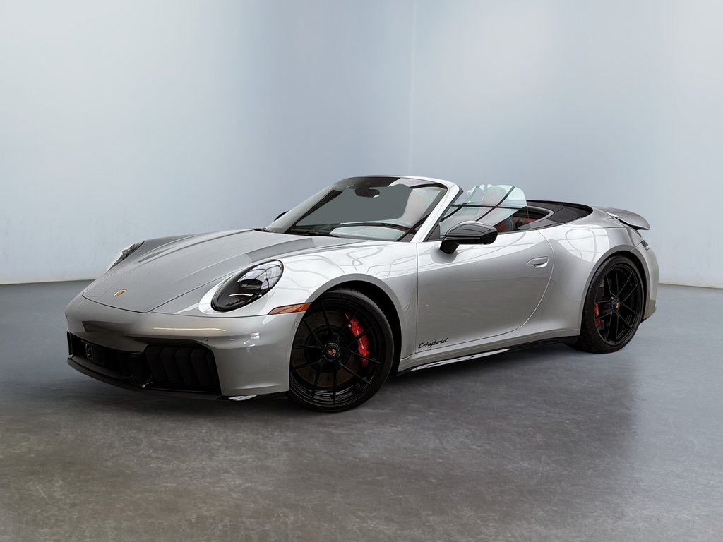 Porsche 911 Carrera 4 GTS Cabriolet Premium Package 2025 à Laval, Québec - 1 - w1024h768px