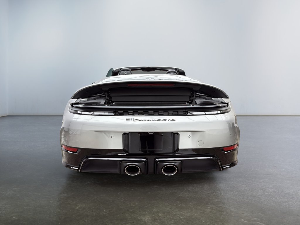 Porsche 911 Carrera 4 GTS Cabriolet Premium Package 2025 à Laval, Québec - 7 - w1024h768px