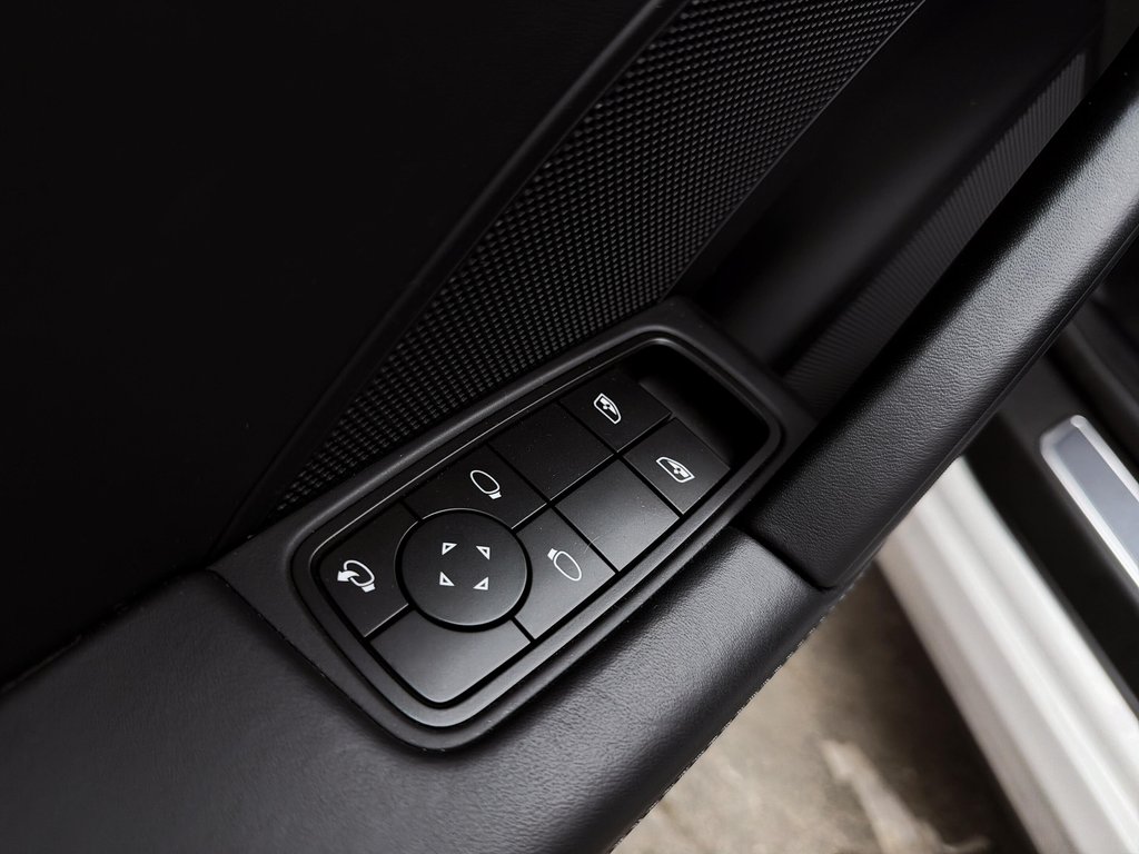 2025 Porsche 911 Carrera Premium Package in Laval, Quebec - 30 - w1024h768px