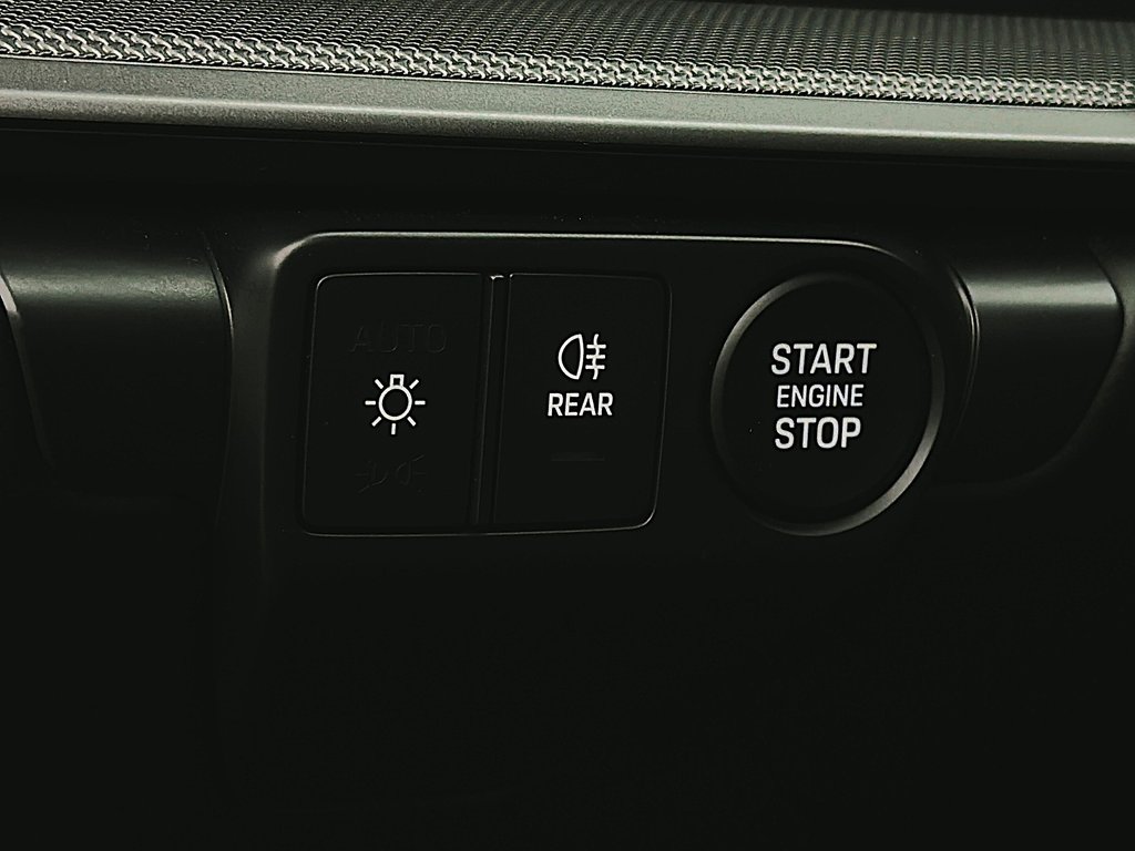 2025 Porsche 911 Carrera Premium Package in Laval, Quebec - 19 - w1024h768px