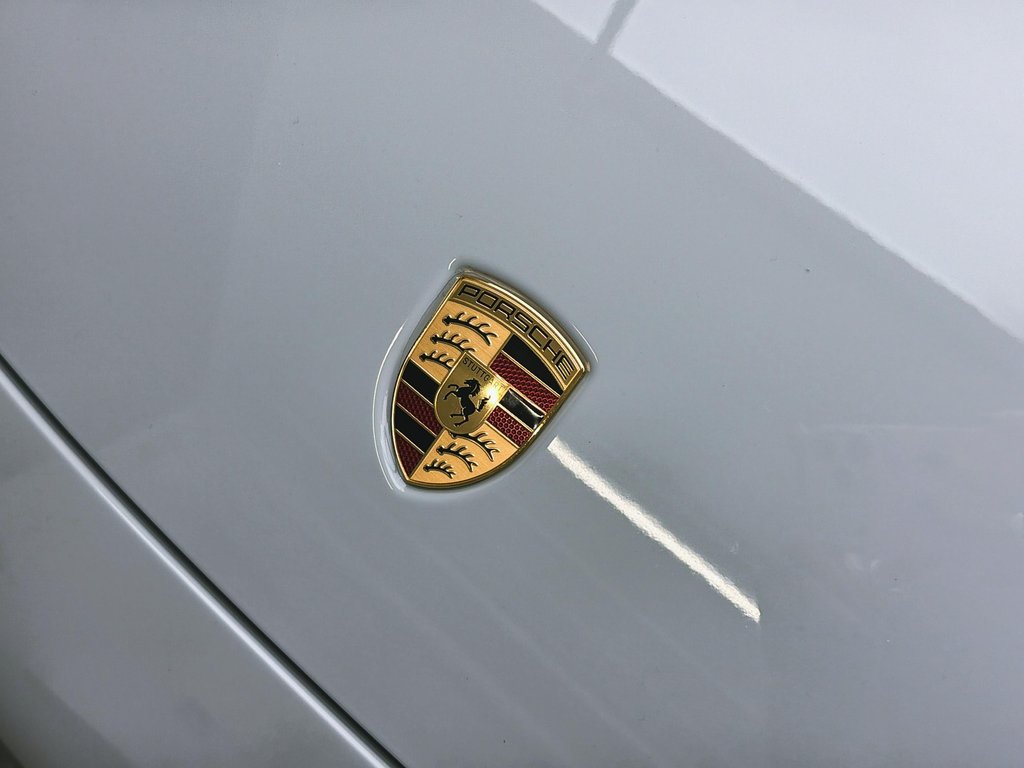 2025 Porsche 911 Carrera Premium Package in Laval, Quebec - 7 - w1024h768px