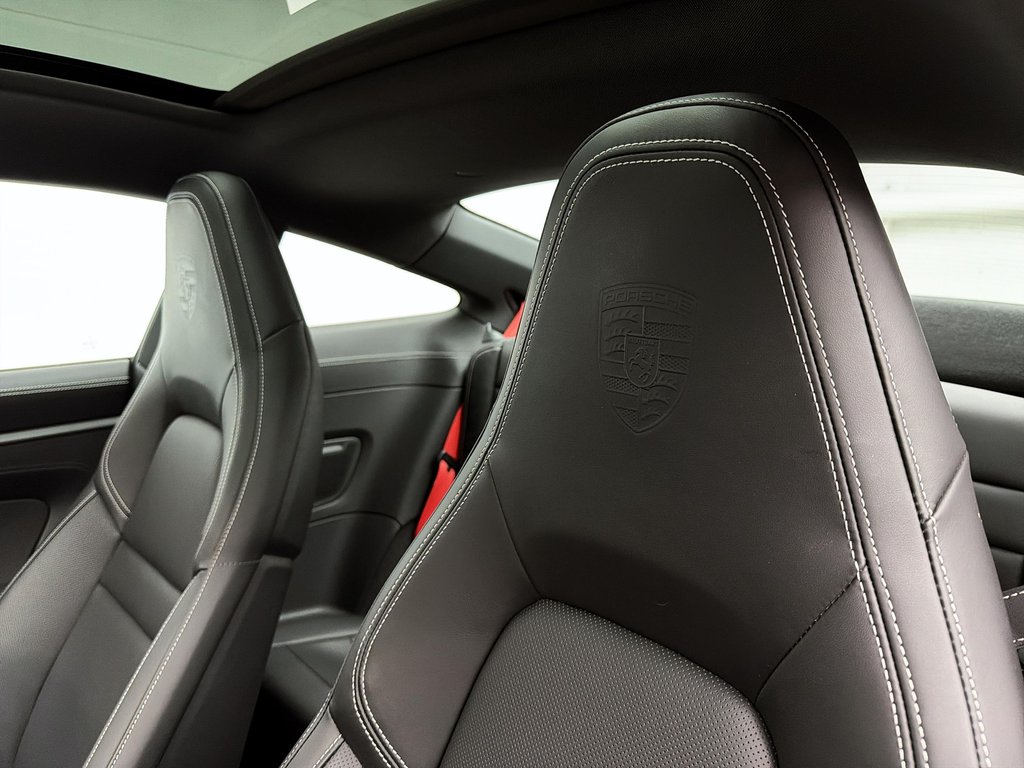 2025 Porsche 911 Carrera Premium Package in Laval, Quebec - 26 - w1024h768px