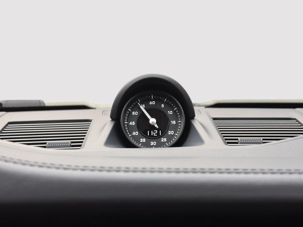 2025 Porsche 911 Carrera 4 GTS Cabriolet Premium Package in Laval, Quebec - 24 - w1024h768px