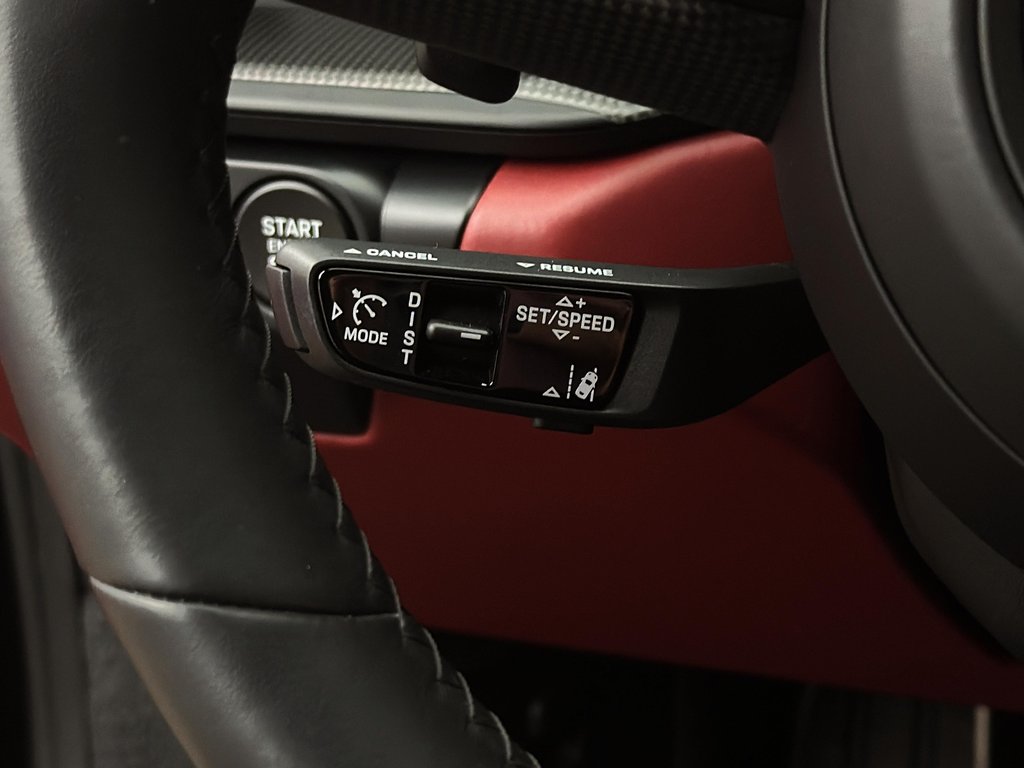 2025 Porsche 911 Carrera 4 GTS Cabriolet Premium Package in Laval, Quebec - 21 - w1024h768px