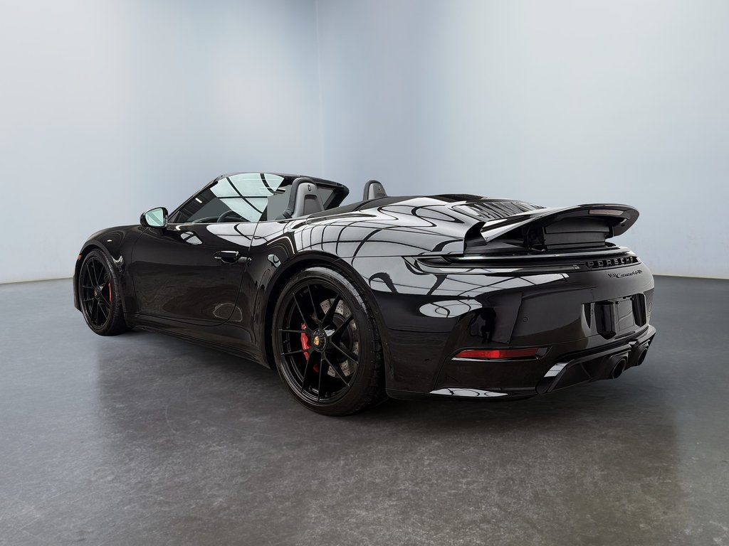 2025 Porsche 911 Carrera 4 GTS Cabriolet Premium Package in Laval, Quebec - 3 - w1024h768px