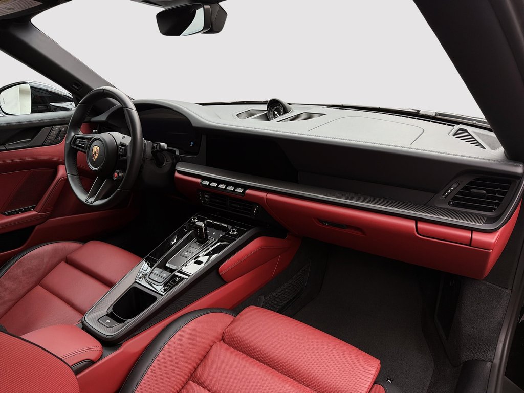 2025 Porsche 911 Carrera 4 GTS Cabriolet Premium Package in Laval, Quebec - 28 - w1024h768px