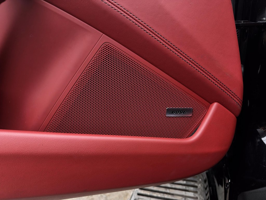 2025 Porsche 911 Carrera 4 GTS Cabriolet Premium Package in Laval, Quebec - 34 - w1024h768px