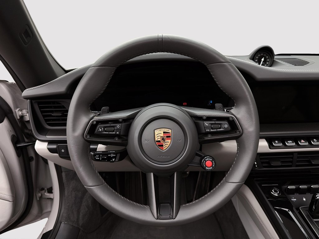 Porsche 911 Carrera 4 GTS Cabriolet 2025 à Laval, Québec - 20 - w1024h768px