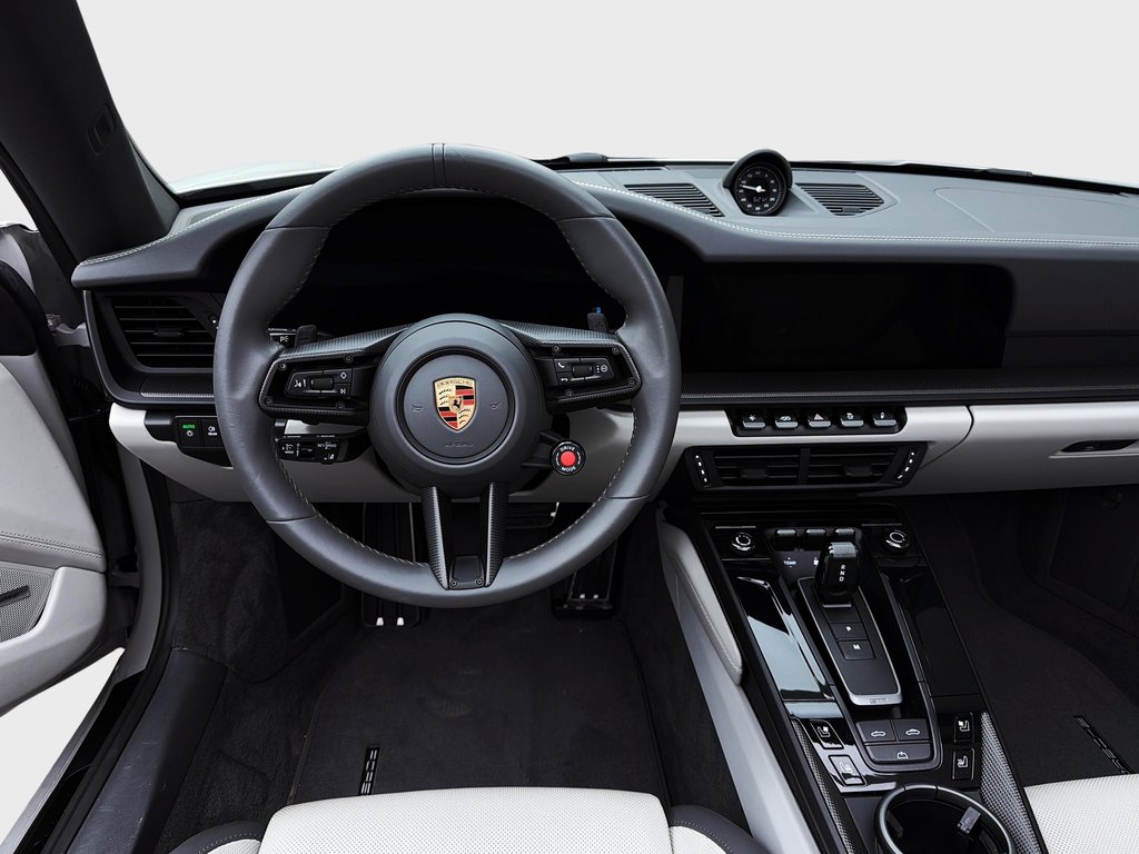 Porsche 911 Carrera 4 GTS Cabriolet 2025 à Laval, Québec - 19 - w1024h768px