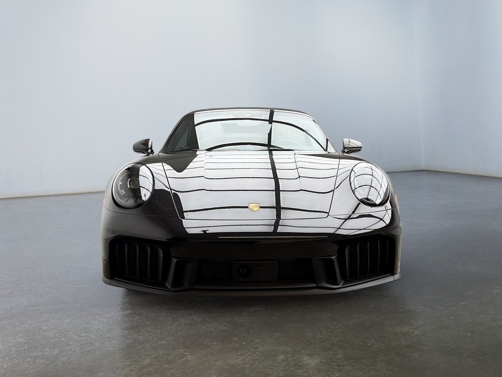 2025 Porsche 911 Carrera 4 GTS Cabriolet Ceramic Composite Brakes in Laval, Quebec - 8 - w1024h768px