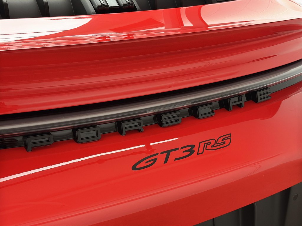2025 Porsche 911 GT3 RS Weissach Package Ceramic Composite Brakes in Laval, Quebec - 10 - w1024h768px