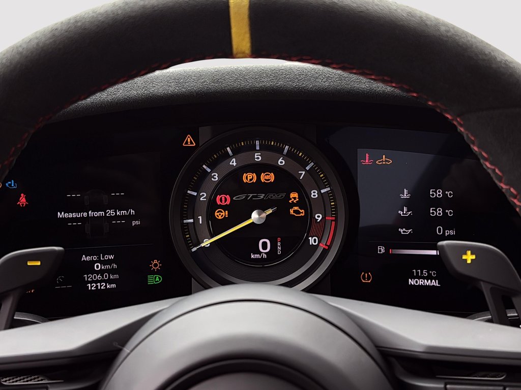 2025 Porsche 911 GT3 RS Weissach Package Ceramic Composite Brakes in Laval, Quebec - 21 - w1024h768px