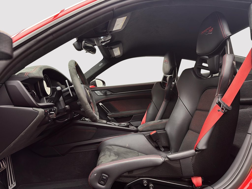 2025 Porsche 911 GT3 RS Weissach Package Ceramic Composite Brakes in Laval, Quebec - 16 - w1024h768px