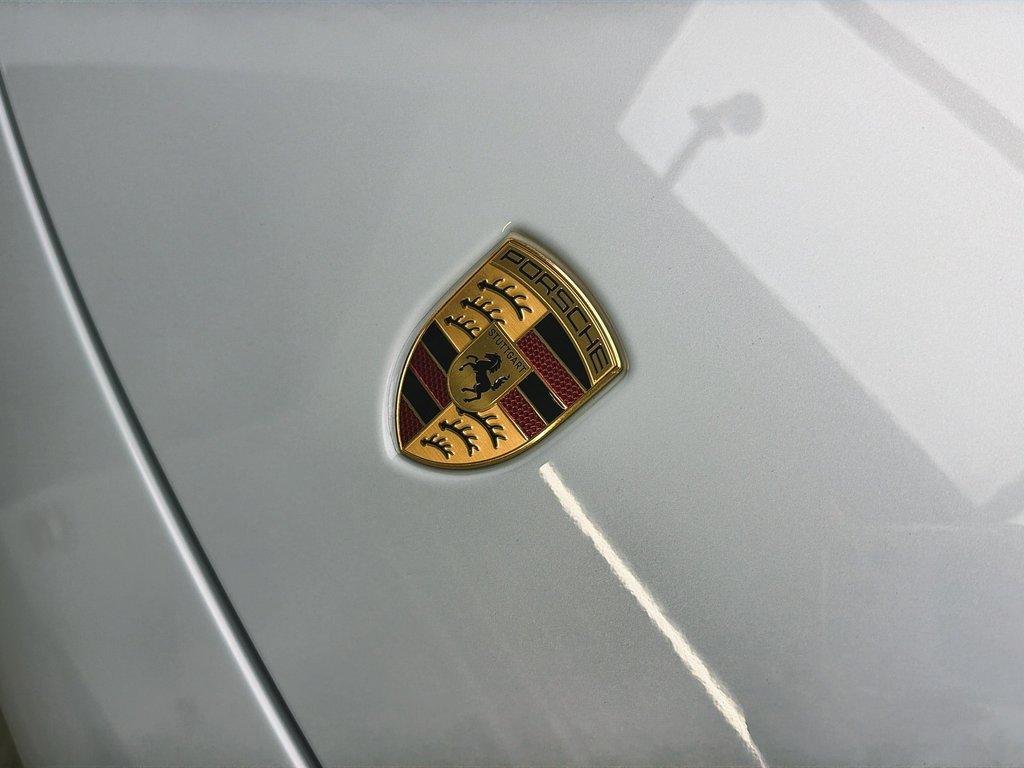 2025 Porsche 911 in Laval, Quebec - 10 - w1024h768px