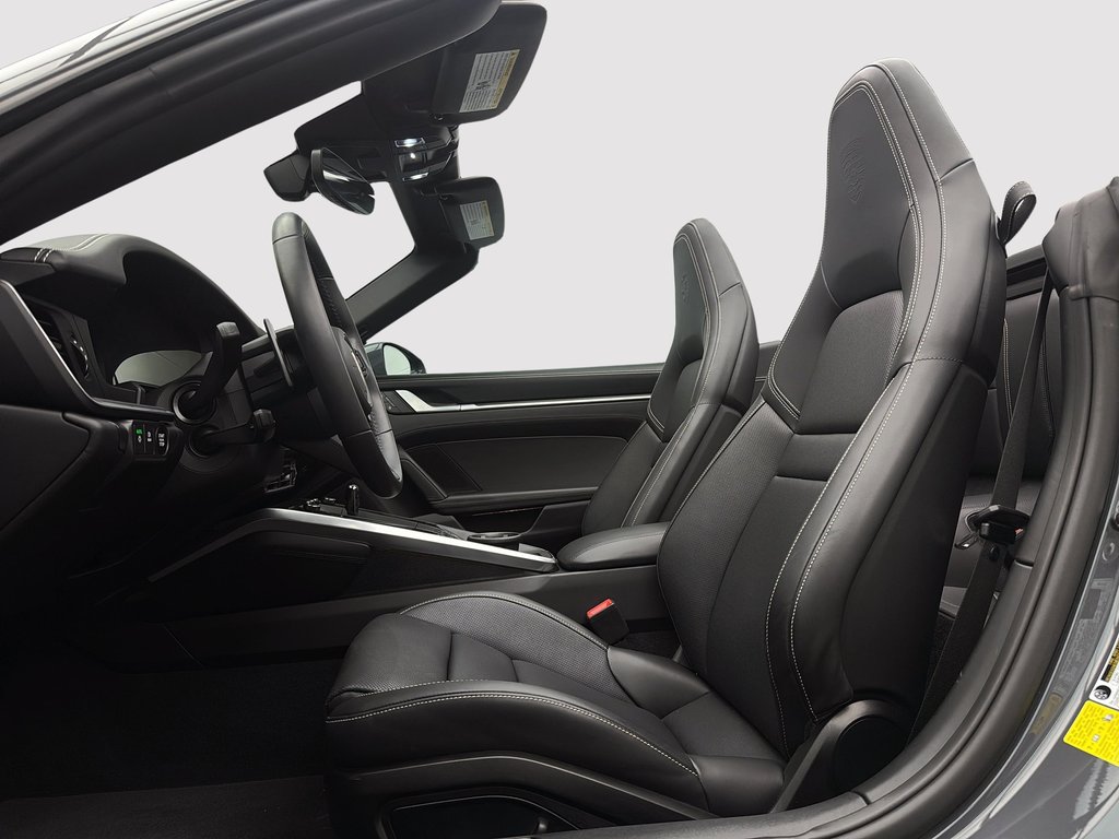 2025 Porsche 911 Carrera Cabriolet Sport Exhaust System in Laval, Quebec - 17 - w1024h768px