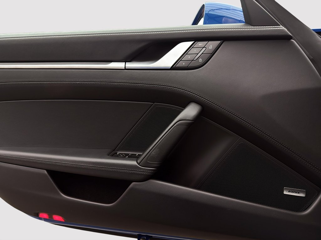 2025 Porsche 911 Carrera Cabriolet  Sport Exhaust System in Laval, Quebec - 29 - w1024h768px