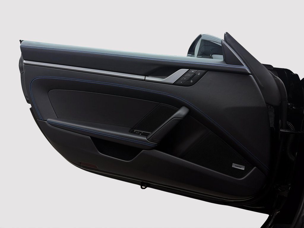 2025 Porsche 911 Carrera Sport Exhaust System in Laval, Quebec - 29 - w1024h768px