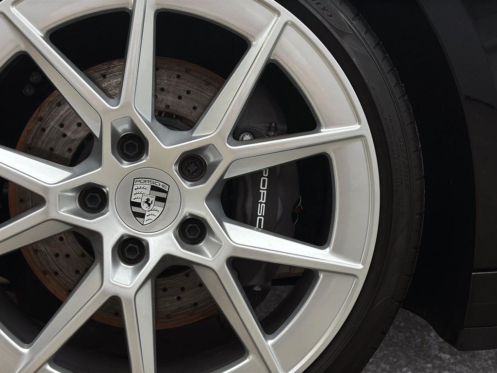 2025 Porsche 911 Carrera Sport Exhaust System in Laval, Quebec - 12 - w1024h768px