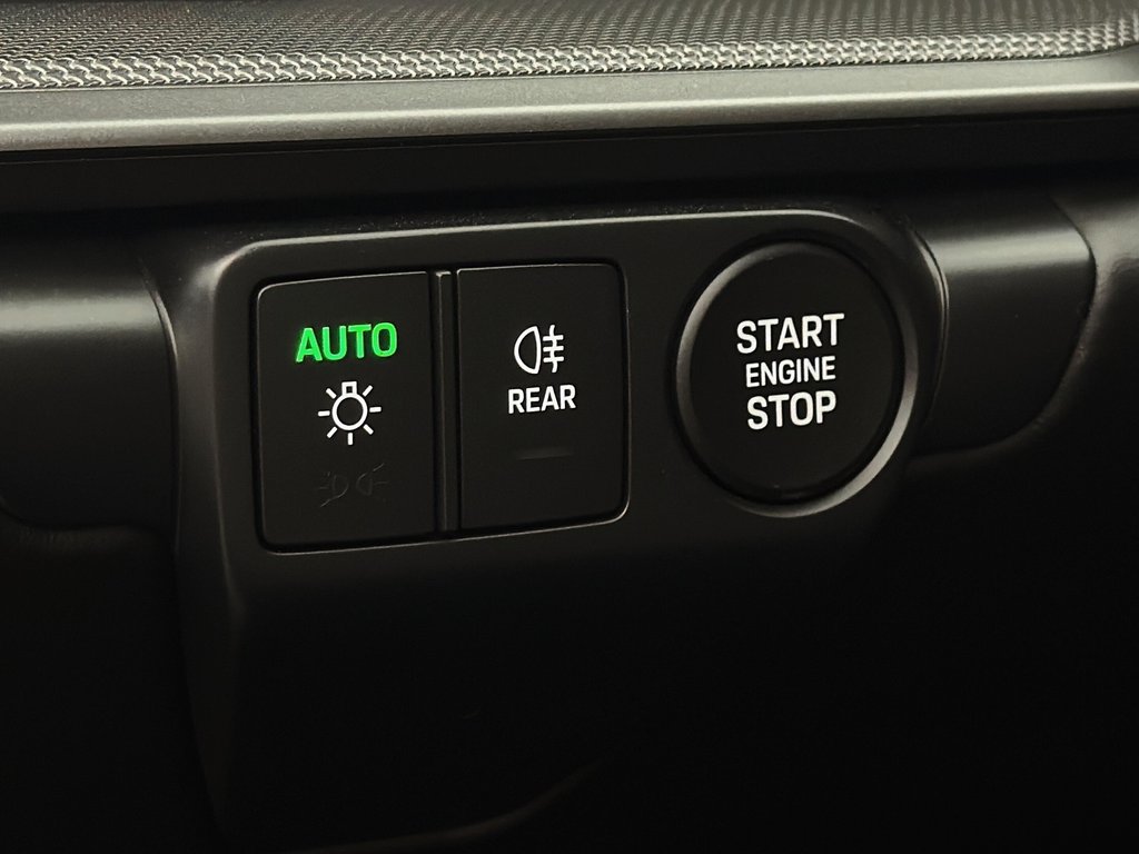 2025 Porsche 911 Carrera Sport Exhaust System in Laval, Quebec - 17 - w1024h768px