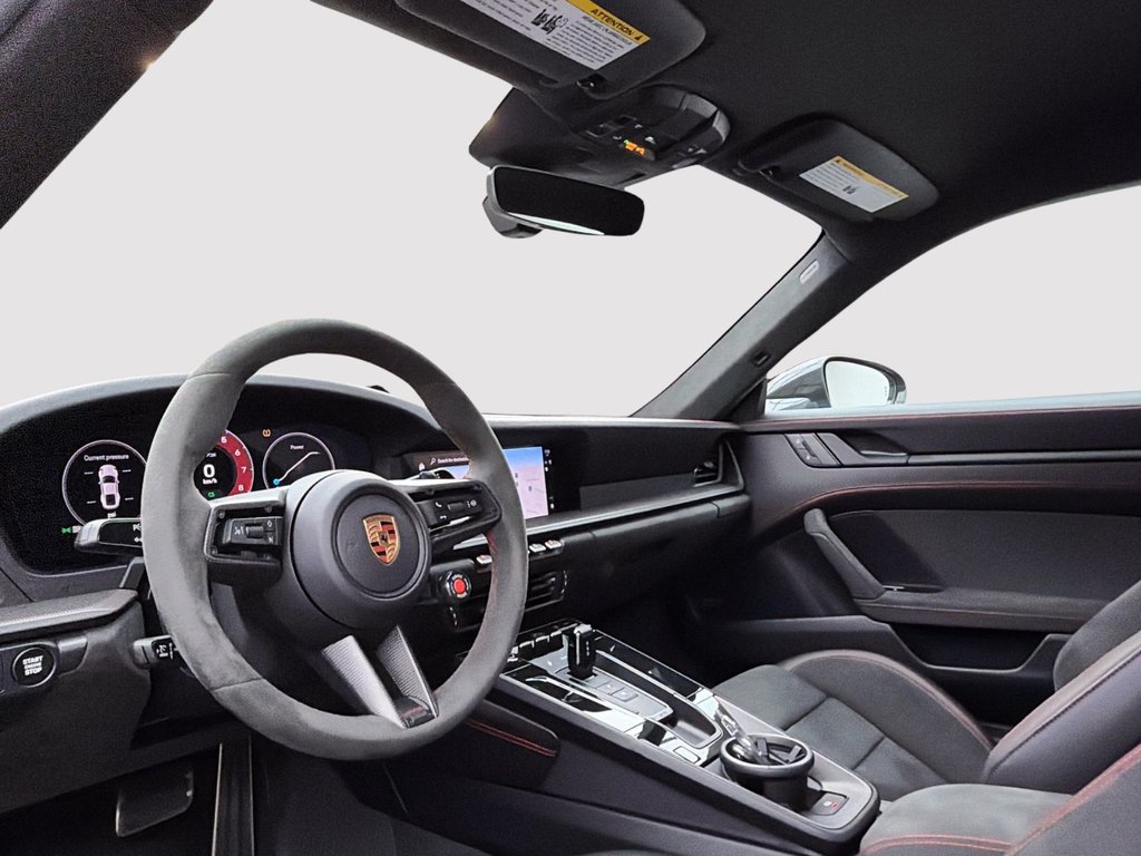 2025 Porsche 911 in Laval, Quebec - 24 - w1024h768px