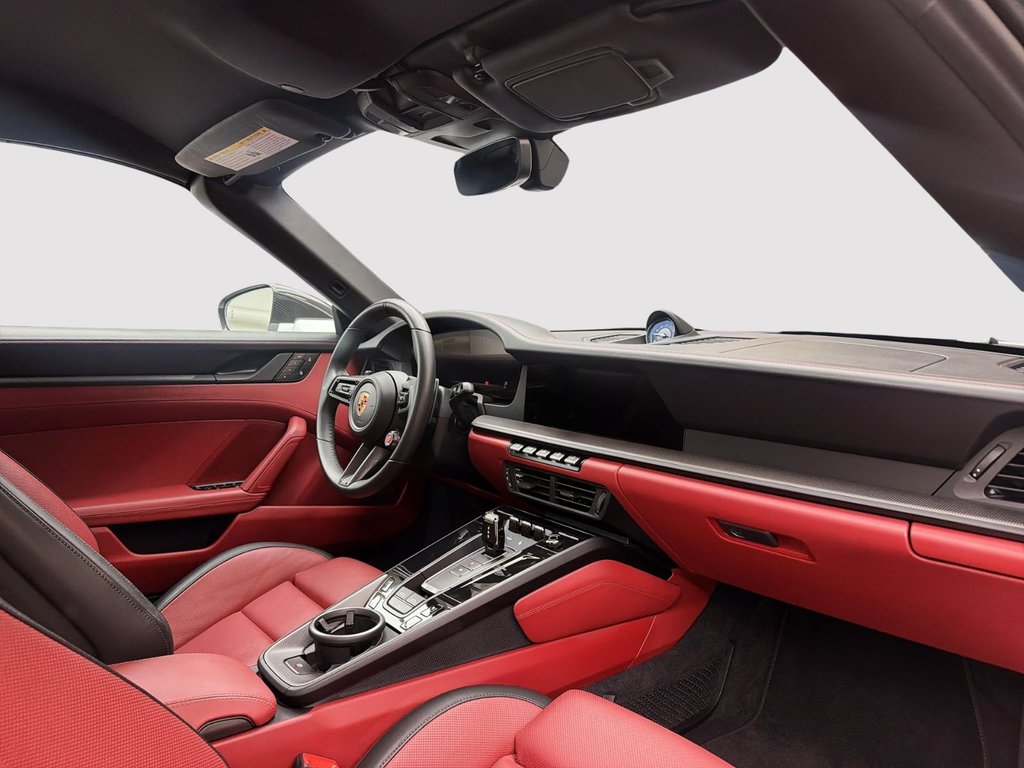2025 Porsche 911 in Laval, Quebec - 26 - w1024h768px