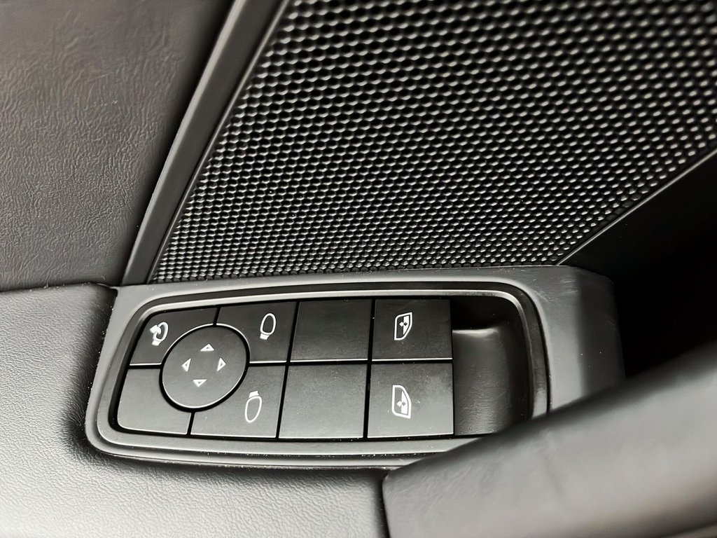 Porsche 911  2026 à Laval, Québec - 31 - w1024h768px