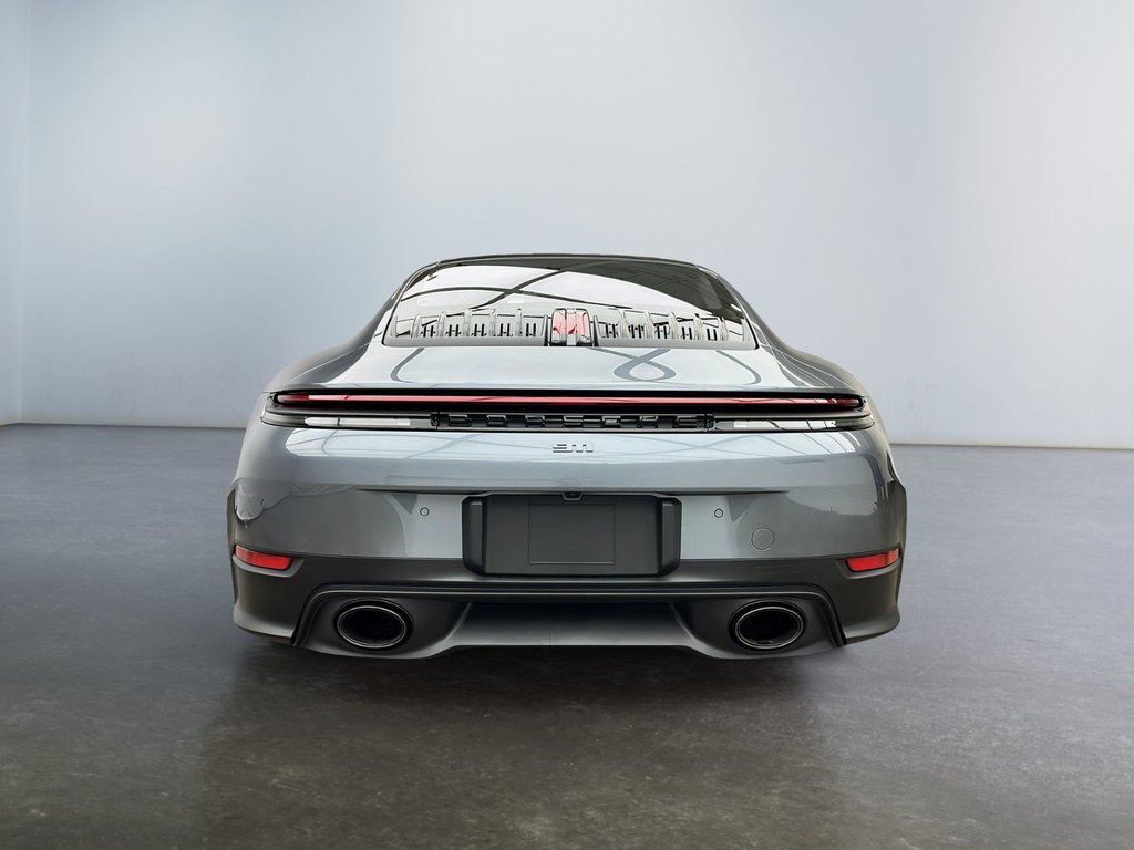 Porsche 911  2026 à Laval, Québec - 4 - w1024h768px