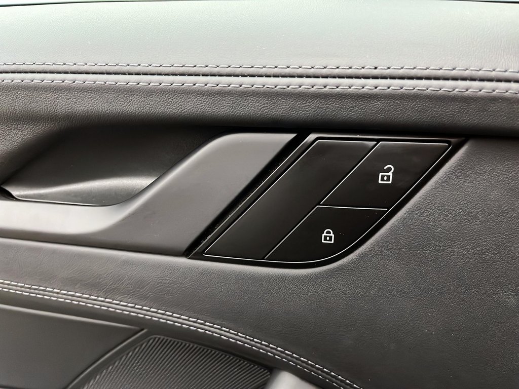 Porsche 911  2026 à Laval, Québec - 30 - w1024h768px