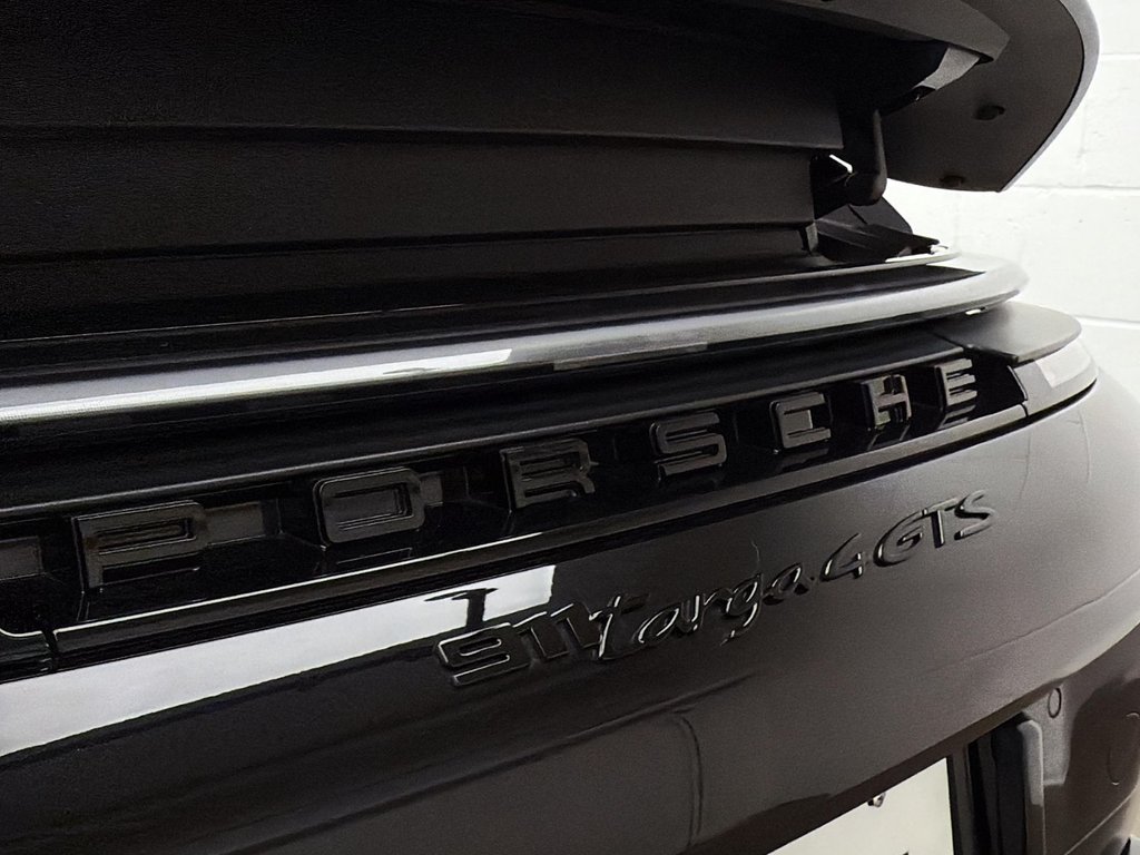 Porsche 911 4 GTS 2026 à Laval, Québec - 14 - w1024h768px