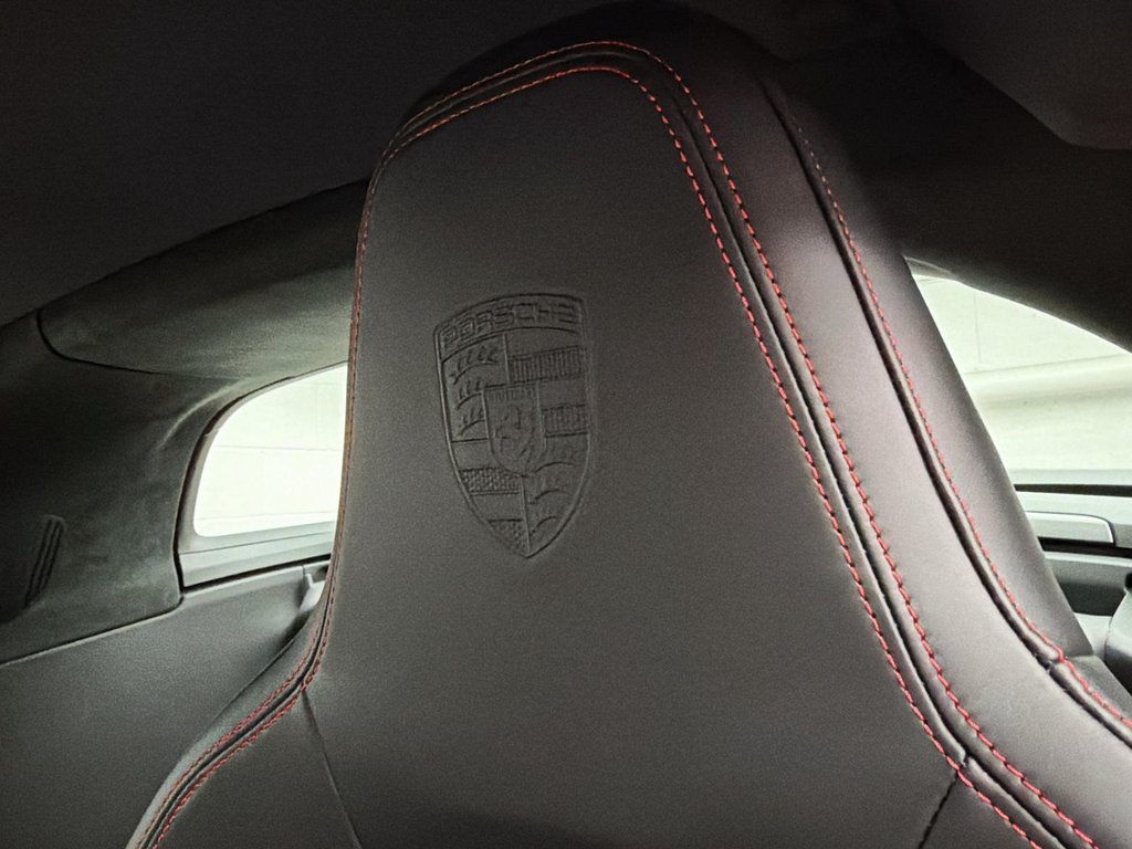Porsche 911 4 GTS 2026 à Laval, Québec - 23 - w1024h768px