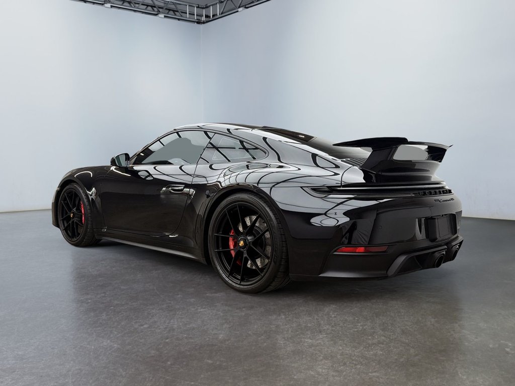 2026 Porsche 911 in Laval, Quebec - 3 - w1024h768px