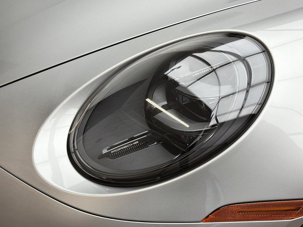 2026 Porsche 911 4 GTS in Laval, Quebec - 11 - w1024h768px