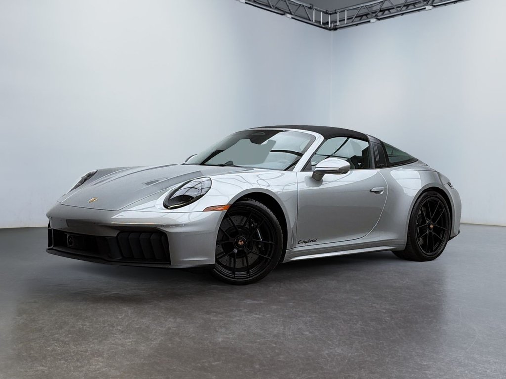 2026 Porsche 911 4 GTS in Laval, Quebec - 4 - w1024h768px