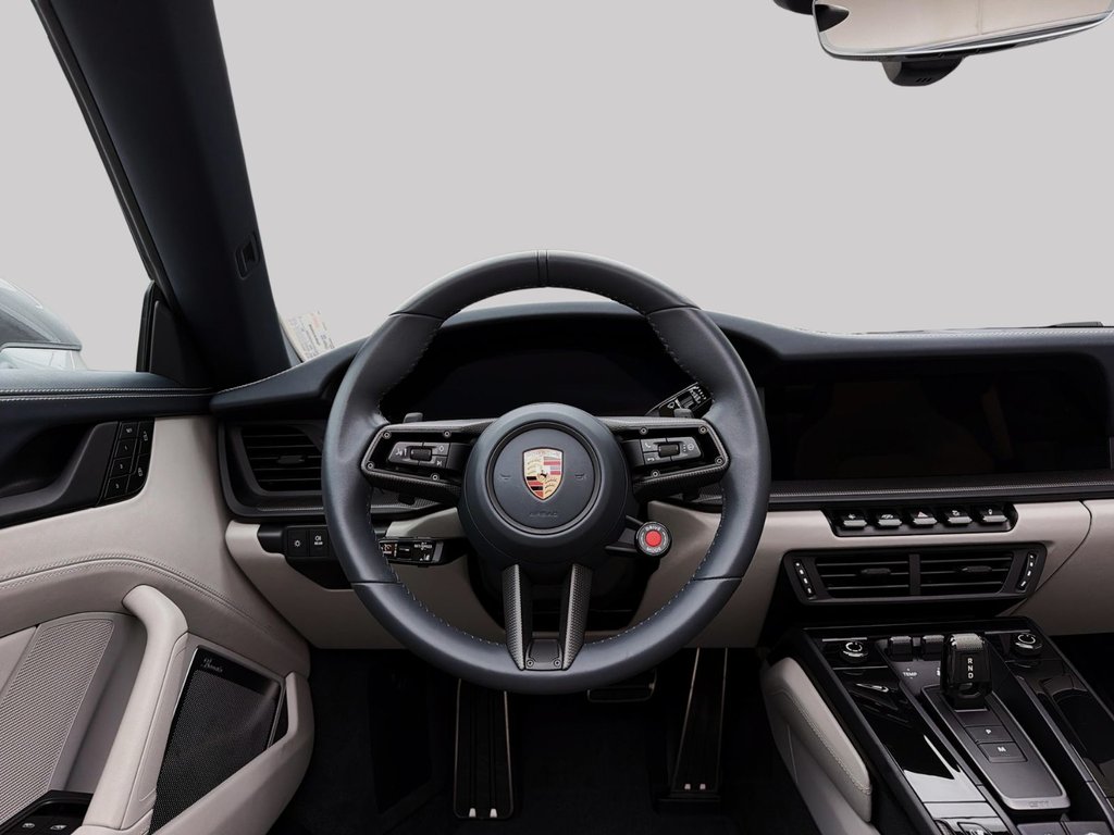 2026 Porsche 911 4 GTS in Laval, Quebec - 17 - w1024h768px