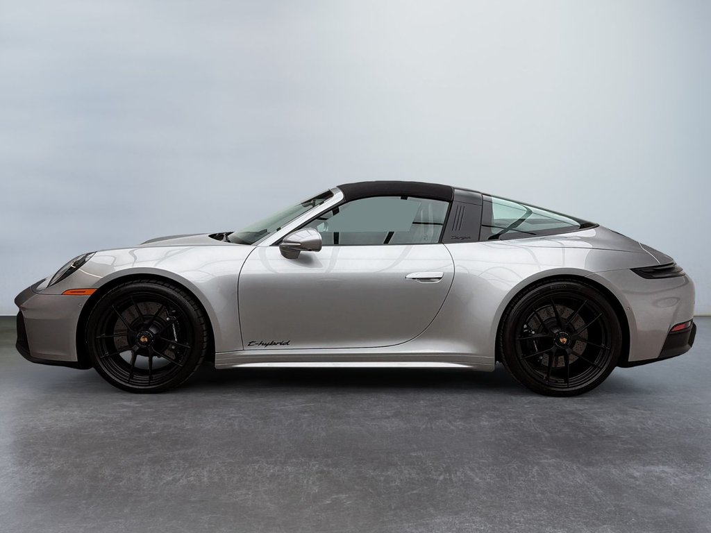 2026 Porsche 911 4 GTS in Laval, Quebec - 5 - w1024h768px