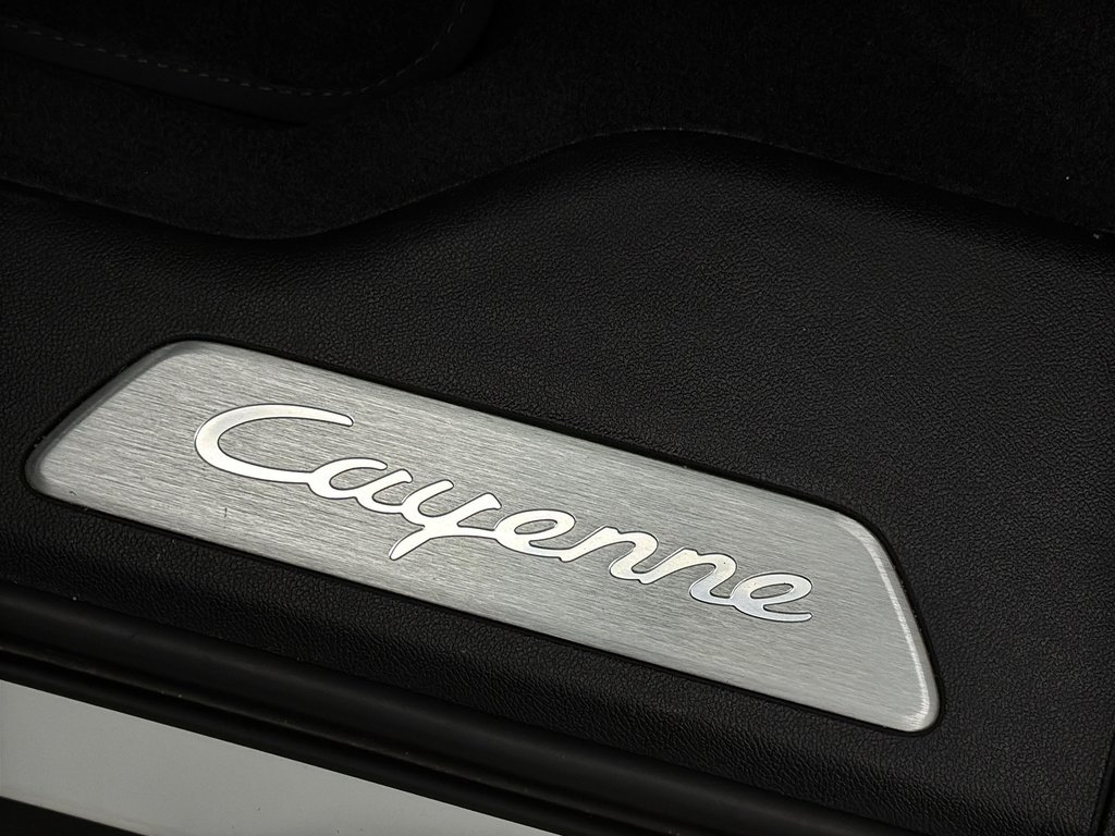 Porsche Cayenne E-Hybrid Premium Plus Package 2019 à Laval, Québec - 32 - w1024h768px