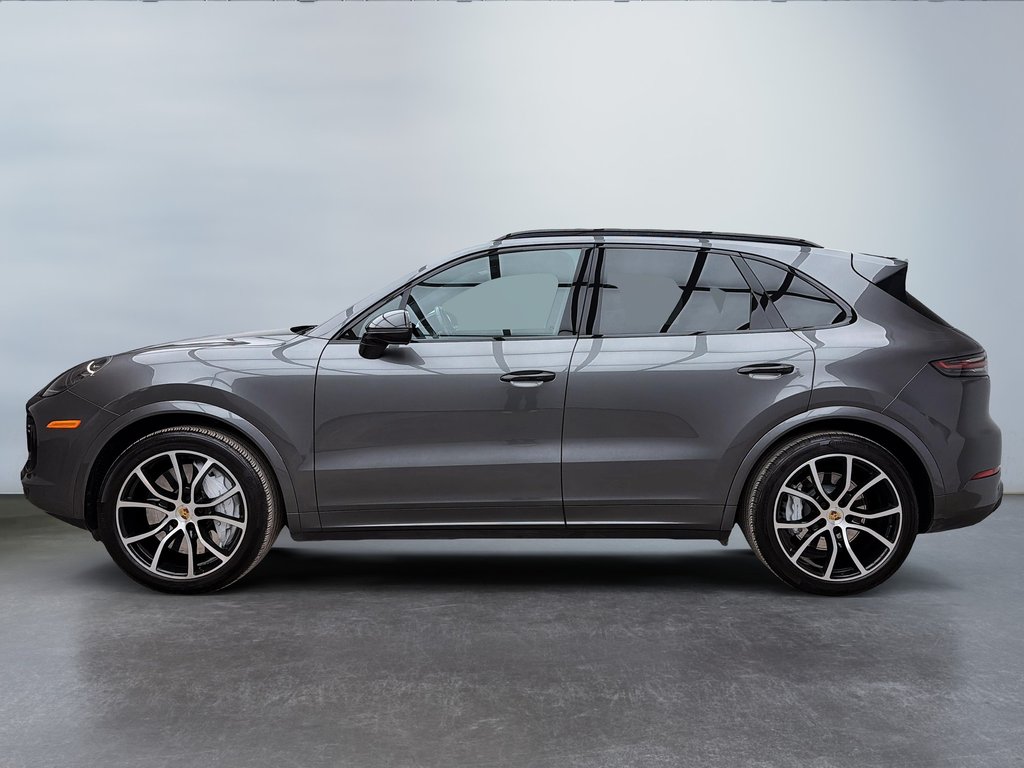 2019 Porsche Cayenne Turbo Sport Exhaust System in Laval, Quebec - 2 - w1024h768px