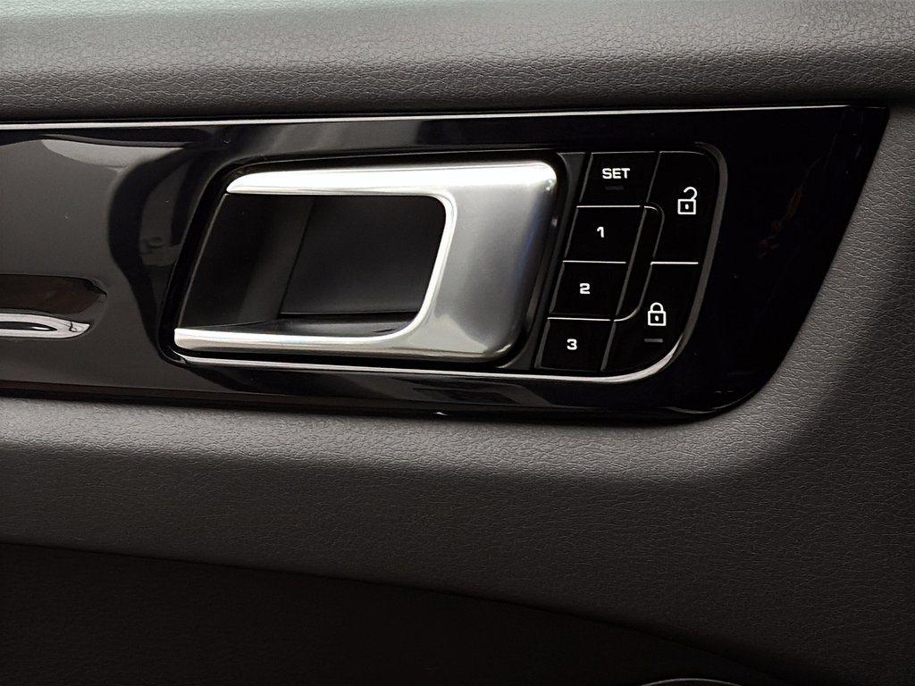 Porsche Cayenne E-Hybrid Premium Plus Package 2020 à Laval, Québec - 31 - w1024h768px