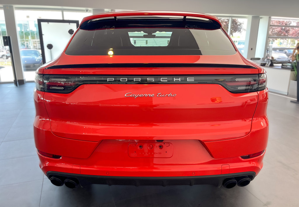 2021  Cayenne Turbo Coupe  Premium Plus Package in Laval, Quebec - 4 - w1024h768px