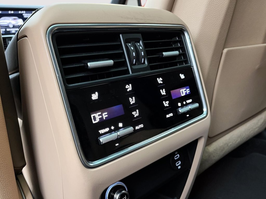 Porsche Cayenne Turbo Coupe  Premium Plus Package 2021 à Laval, Québec - 12 - w1024h768px