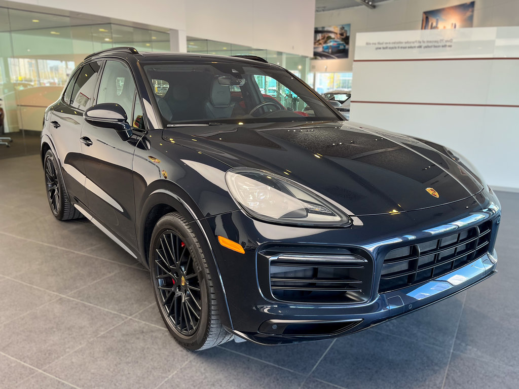 2021  Cayenne GTS Premium Package in Laval, Quebec - 7 - w1024h768px