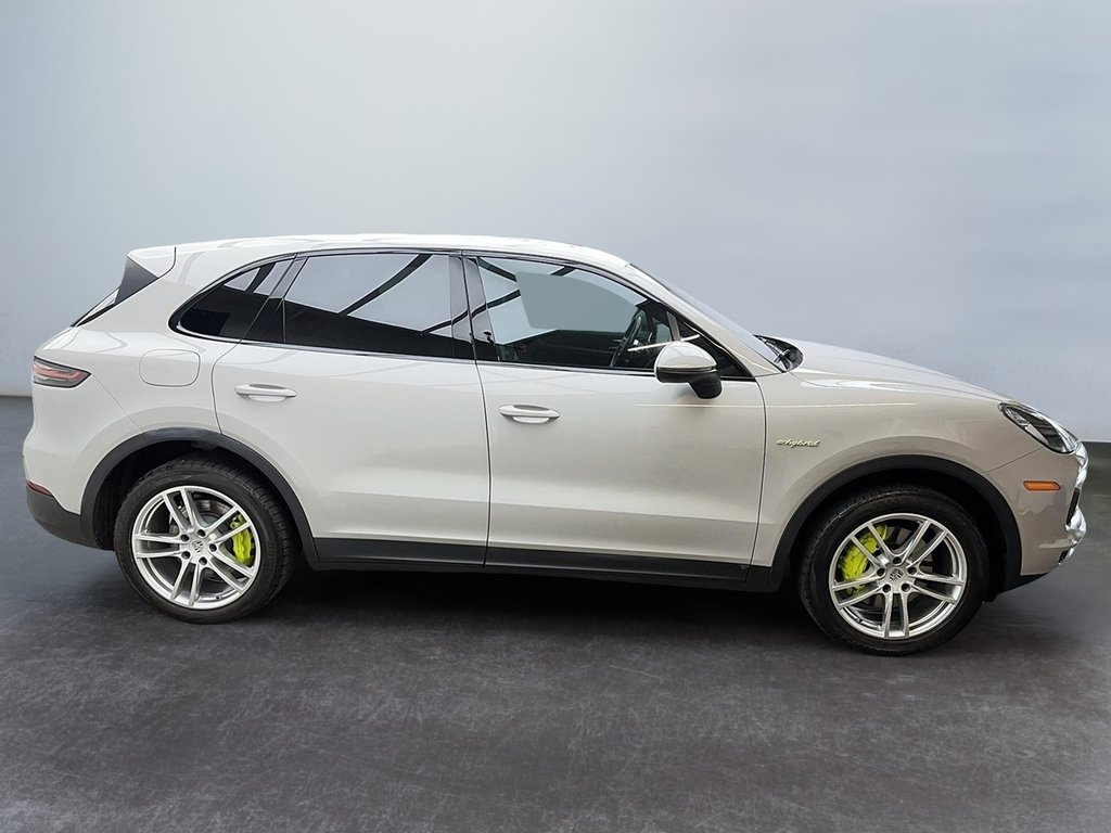 Cayenne E-Hybrid  Premium Package 2021 à Laval, Québec - 4 - w1024h768px