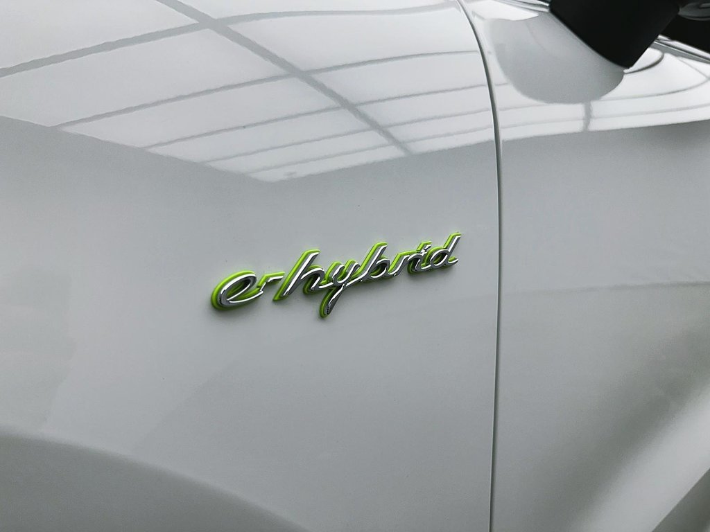 Cayenne E-Hybrid Coupe  Premium Package 2021 à Laval, Québec - 12 - w1024h768px