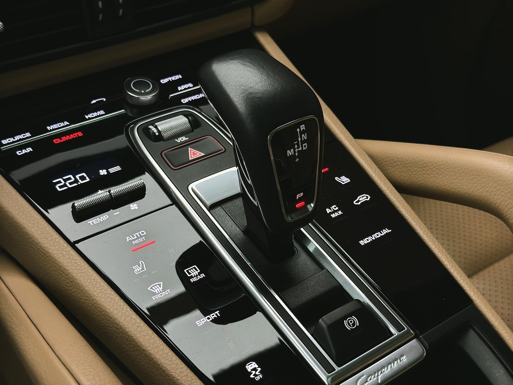 2021 Porsche Cayenne AWD  20 Cayenne Sport Wheels in Laval, Quebec - 17 - w1024h768px