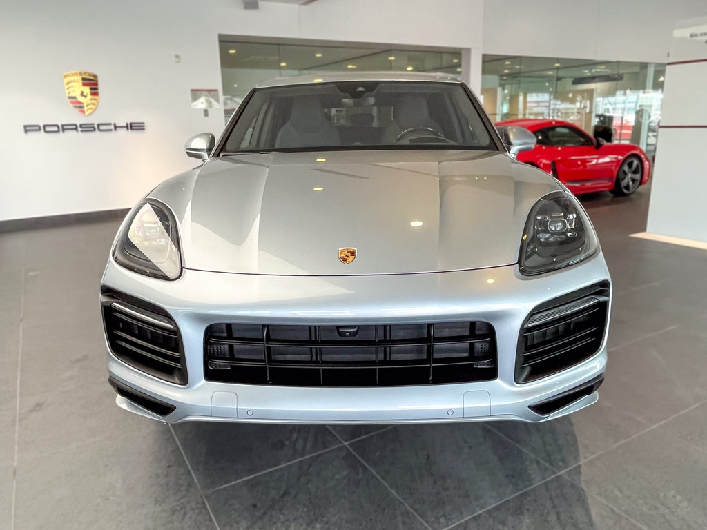 2022  Cayenne GTS Premium Package in Laval, Quebec - 5 - w1024h768px